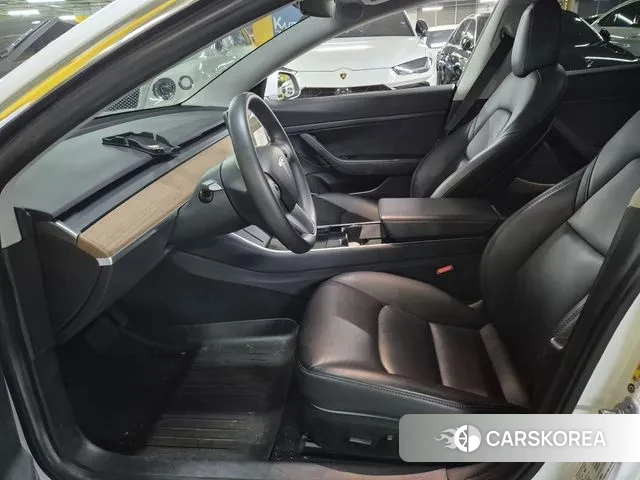 Tesla Model 3 2020 Белый из Кореи, фото 3