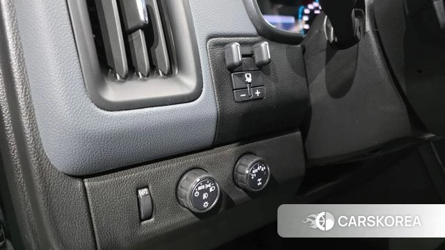 Chevrolet (GM Daewoo) Real New Colorado 2020 Черный из Кореи, фото 3