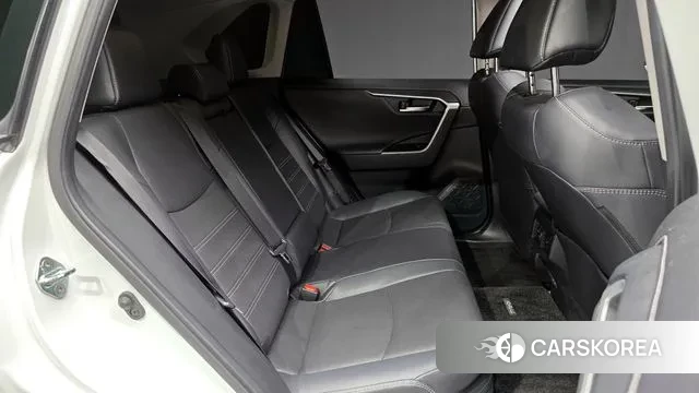 Toyota RAV4 5th Generation 2023 Белый из Кореи, фото 3