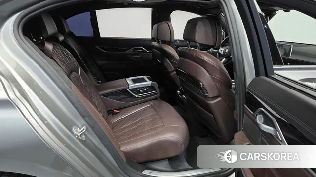 BMW 7 Series (G11) 2021 Серебряный из Кореи, фото 3