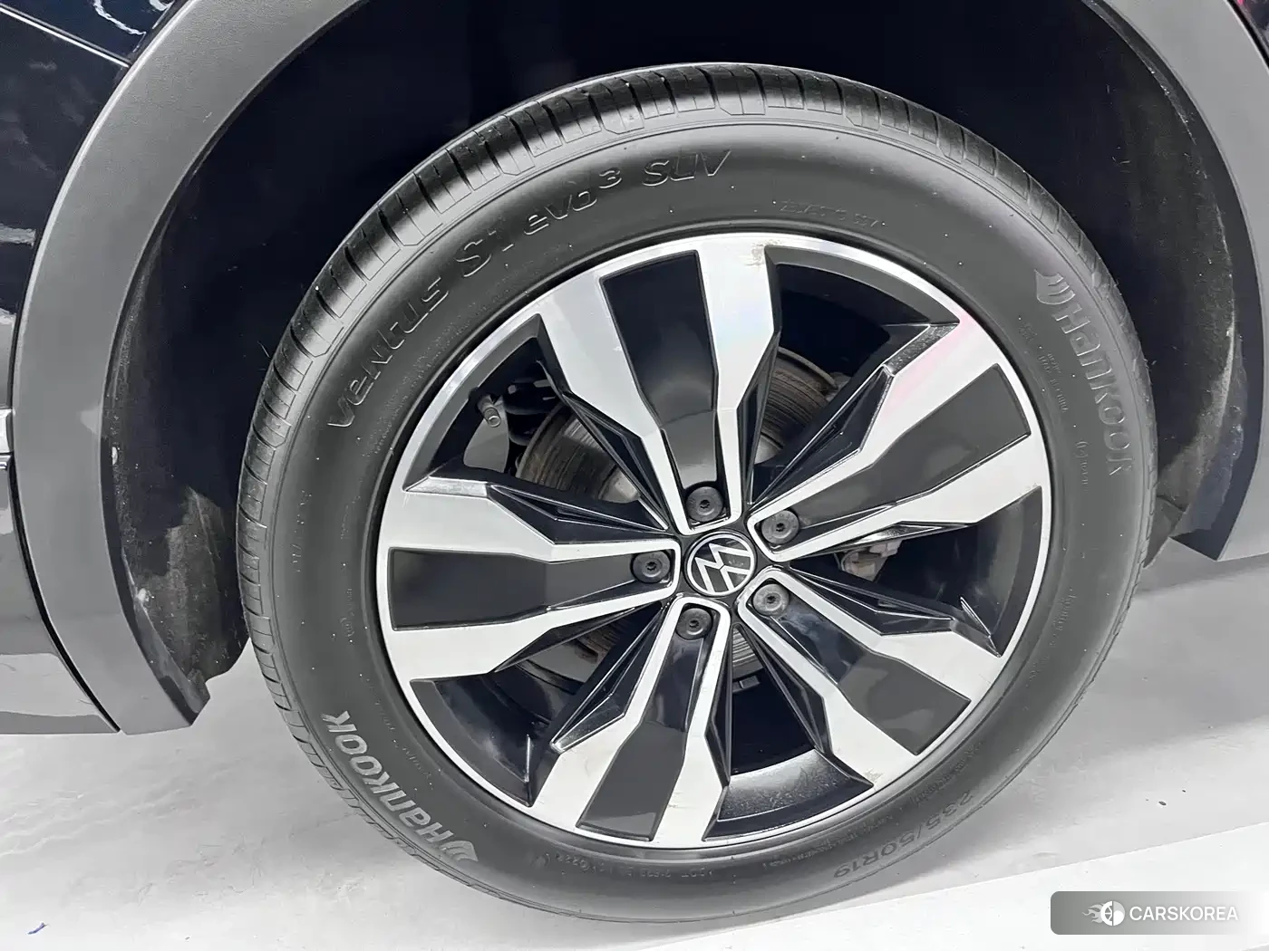 Volkswagen Tiguan L 2022 Черный из Китая, фото 3