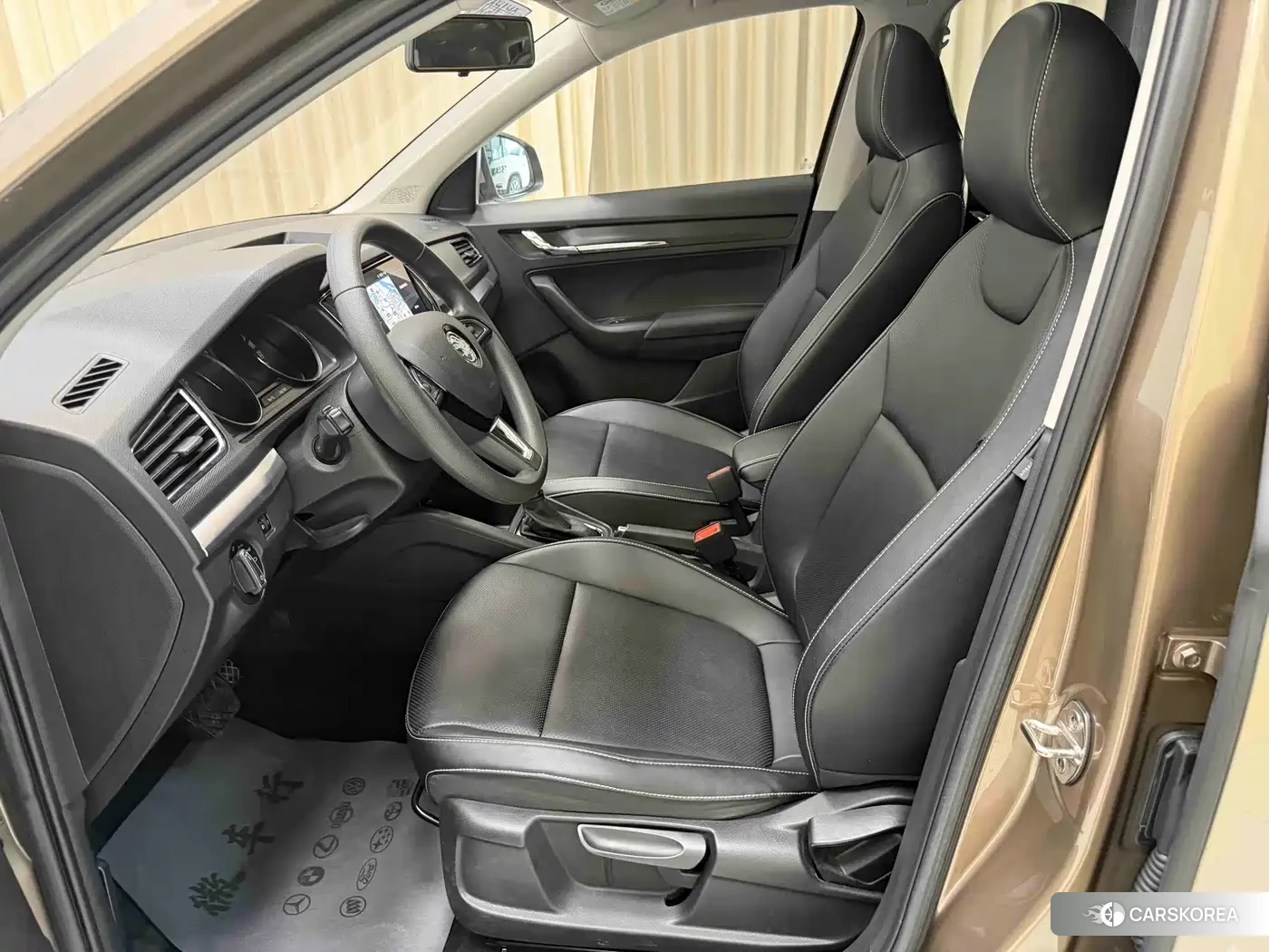 Skoda Kamiq 2022 Champagne/brown из Китая, фото 3