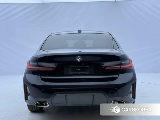 BMW 3 series 2023 Черный из Китая, фото 3