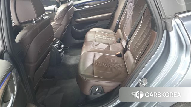 BMW 6 Series GT (G32) 2020 Серебристо-серый из Кореи, фото 3