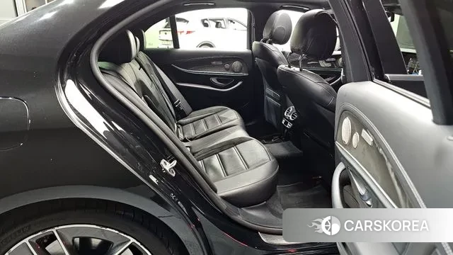 Mercedes-Benz E-Class W213 2022 Черный из Кореи, фото 3