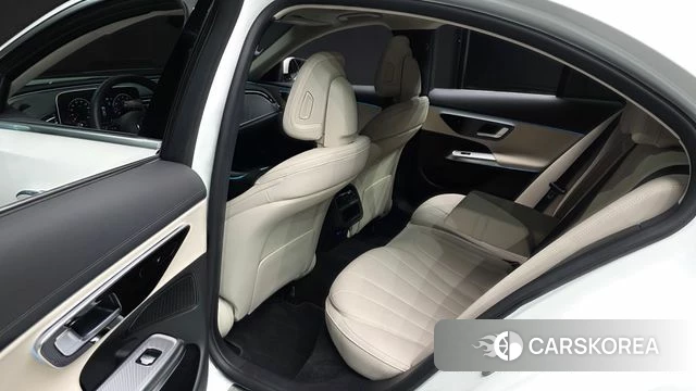 Mercedes-Benz E-Class W214 2025 Белый из Кореи, фото 3