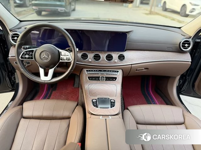 Mercedes-Benz E-class 2020 Черный из Китая, фото 3