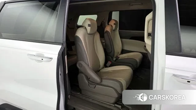 Kia Carnival 4th generation 2023 Белый из Кореи, фото 3