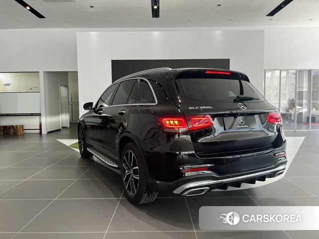 Mercedes-Benz GLC 2023 Черный из Китая, фото 3