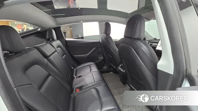 Tesla Model Y 2021 Белый из Кореи, фото 3