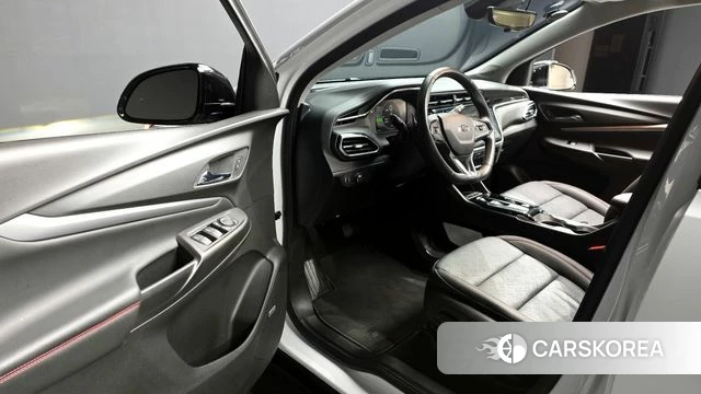 Chevrolet (GM Daewoo) Bolt EUV 2023 Белый из Кореи, фото 3