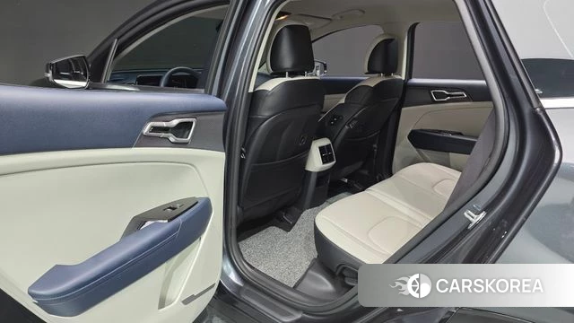 Kia Sportage 5th Generation 2023 Серый из Кореи, фото 3