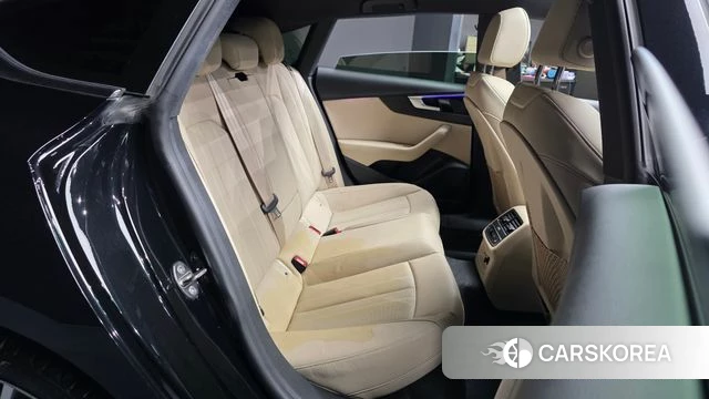 Audi A5 (F5) 2023 Черный из Кореи, фото 3