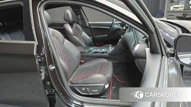 Genesis G70 2019 Черный из Кореи, фото 3