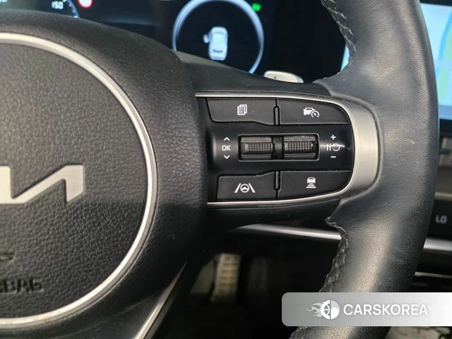 Kia Sportage 5th Generation Hybrid 2023 Белый из Кореи, фото 3
