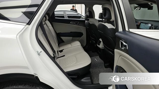 Kia Sportage 5th Generation 2022 Белый из Кореи, фото 3