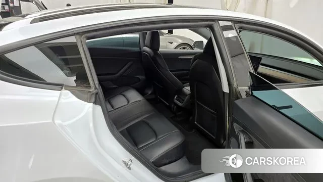 Tesla Model 3 2021 Белый из Кореи, фото 3