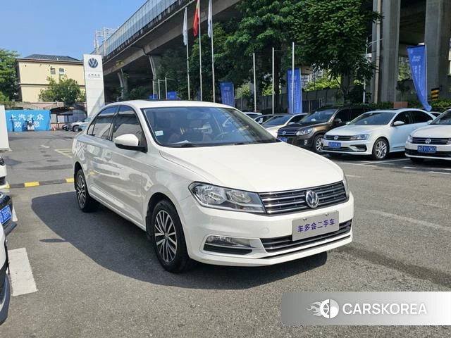 Volkswagen Santana 2021 Белый из Китая, фото 3