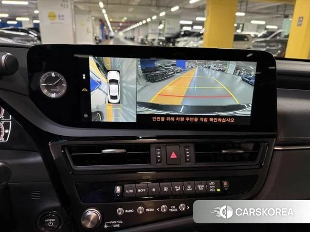 Lexus ES300h 7th generation 2025 Черный из Кореи, фото 3