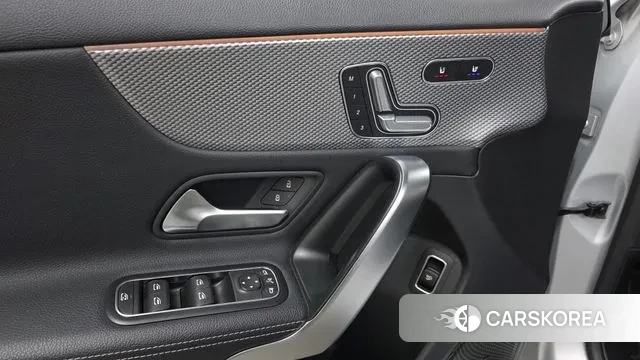 Mercedes-Benz A-Class W177 2021 Серебряный из Кореи, фото 3