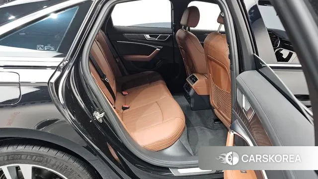 Audi A6 (C8) 2023 Черный из Кореи, фото 3