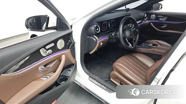 Mercedes-Benz E-Class W213 2021 Белый из Кореи, фото 3