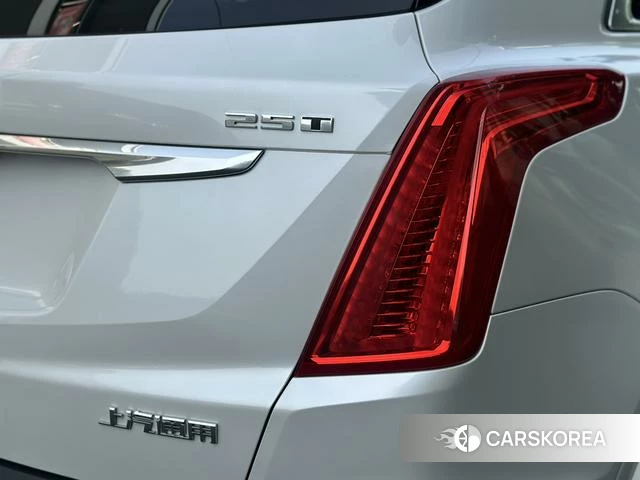 Cadillac XT5 2019 Белый из Китая, фото 3