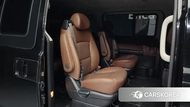 Hyundai The New Grand Starex 2020 Черный из Кореи, фото 3