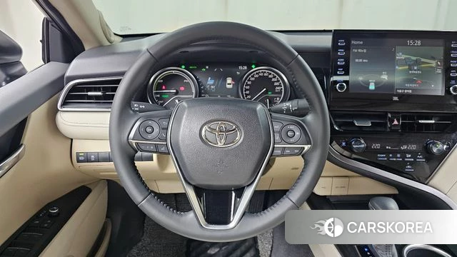 Toyota Camry (XV70) 2024 Белый из Кореи, фото 3