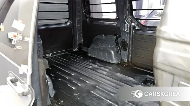 Hyundai Staria 2023 Серый из Кореи, фото 3