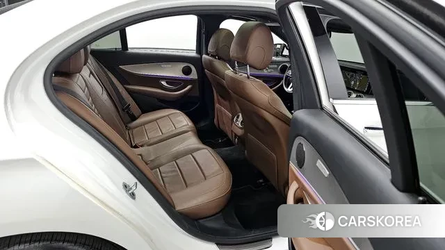 Mercedes-Benz E-Class W213 2018 Белый из Кореи, фото 3