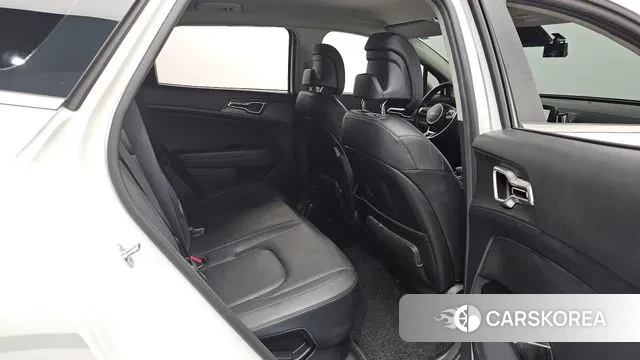 Kia Sportage 5th Generation Hybrid 2022 Белый из Кореи, фото 3