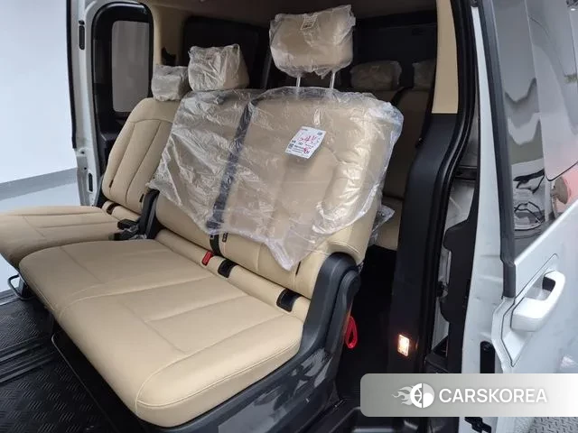 Hyundai Staria 2025 Белый из Кореи, фото 3