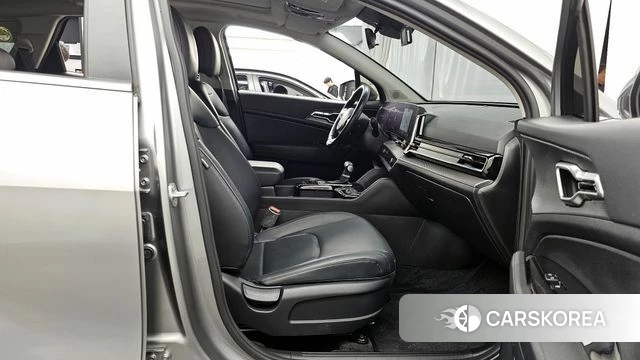 Kia Sportage 5th Generation 2022 Серебристо-серый из Кореи, фото 3