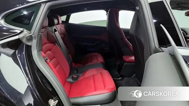 Porsche Taycan 2024 Черный из Кореи, фото 3