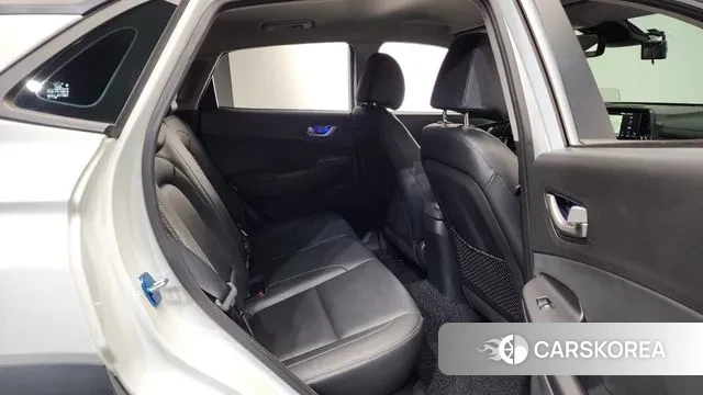 Hyundai Kona 2018 Белый из Кореи, фото 3