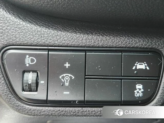 Kia Seltos 2022 Белый из Кореи, фото 3