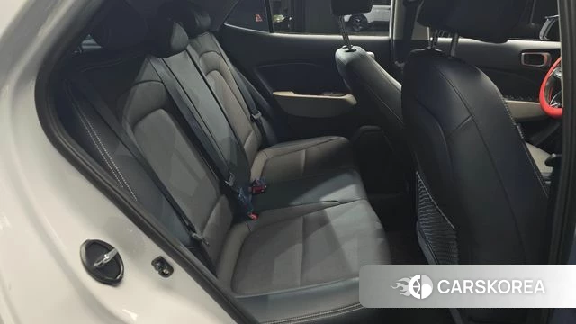 Hyundai Venue 2019 Белый из Кореи, фото 3