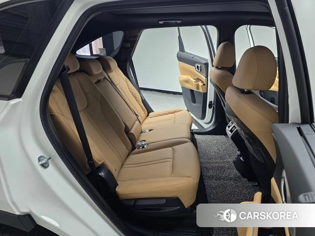 Kia Sorento 4th Generation 2023 Белый из Кореи, фото 3