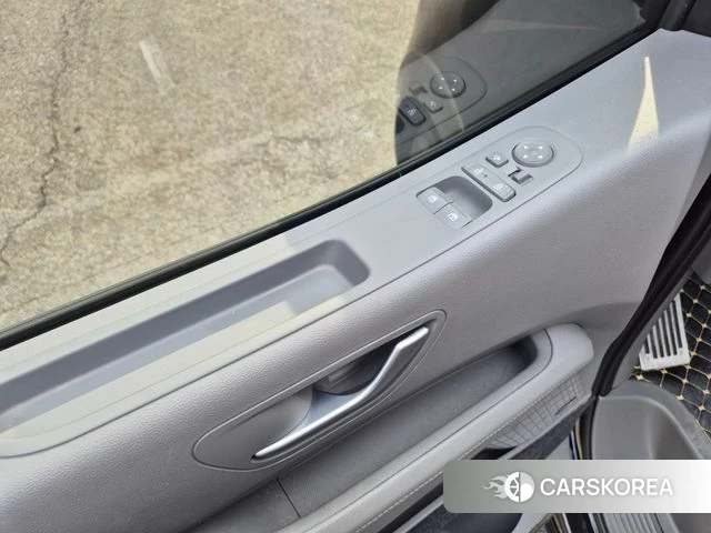 Hyundai Staria 2024 Черный из Кореи, фото 3