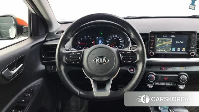 Kia Stonic 2018 Белый из Кореи, фото 3