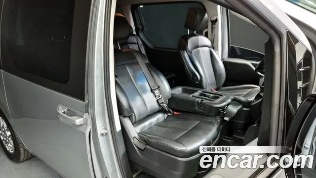 Hyundai Staria 2021 Серебряный из Кореи, фото 3