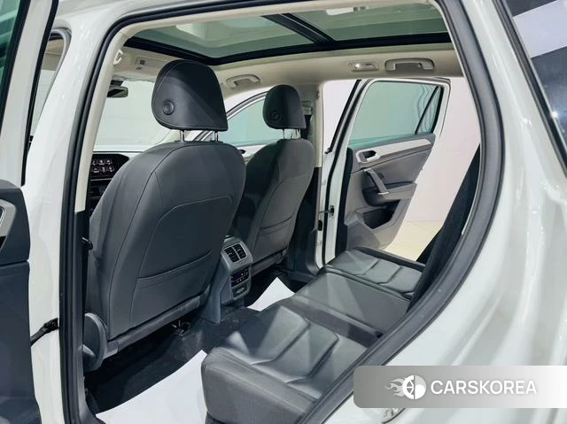 Volkswagen Tanyue 2022 Белый из Китая, фото 3
