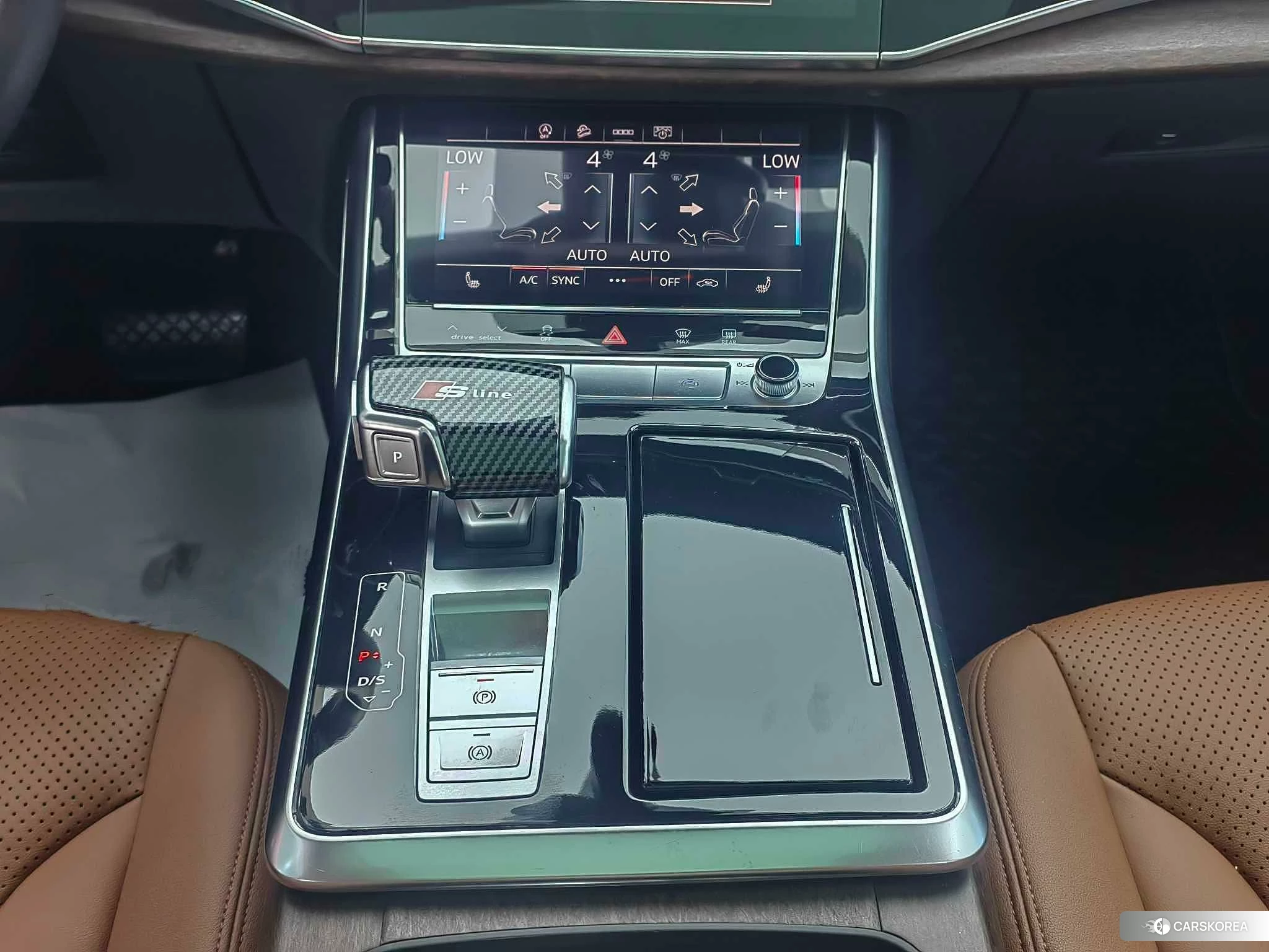 Audi Q7 2020 Черный из Китая, фото 3