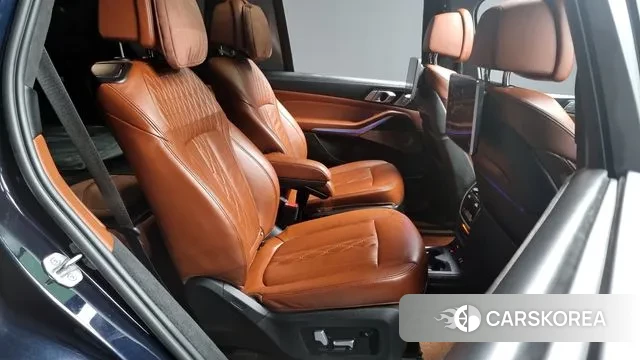 BMW X7 (G07) 2021 Черный из Кореи, фото 3