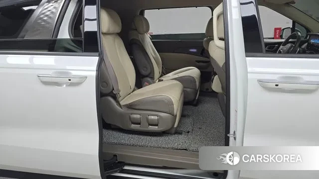 Kia Carnival 4th generation 2023 Белый из Кореи, фото 3