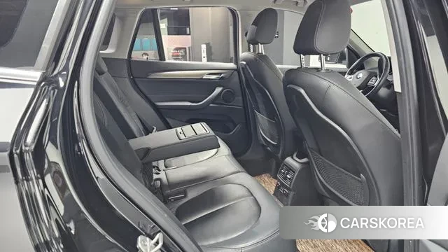 BMW X1 (F48) 2020 Черный из Кореи, фото 3