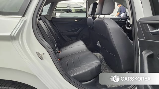 Volkswagen 7th Generation of Jetta 2023 Белый из Кореи, фото 3