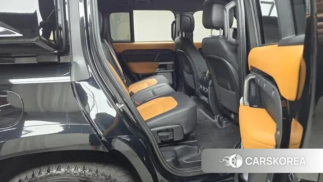 Land Rover Defender (L663) 2023 Черный из Кореи, фото 3