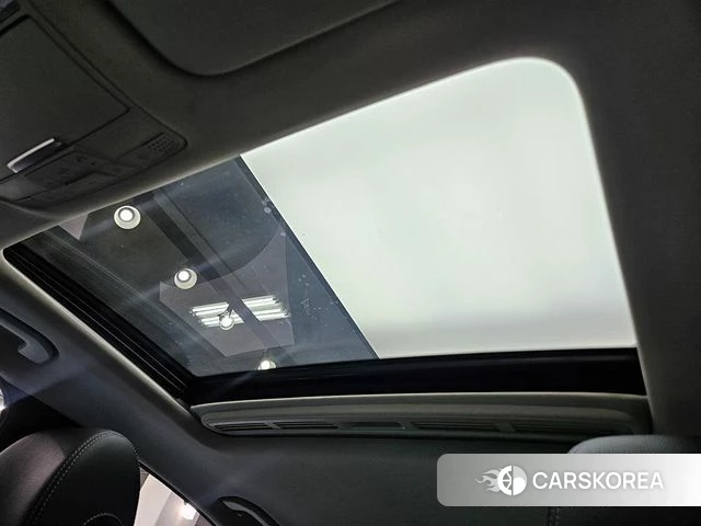 Mercedes-Benz C-Class W205 2018 Черный из Кореи, фото 3